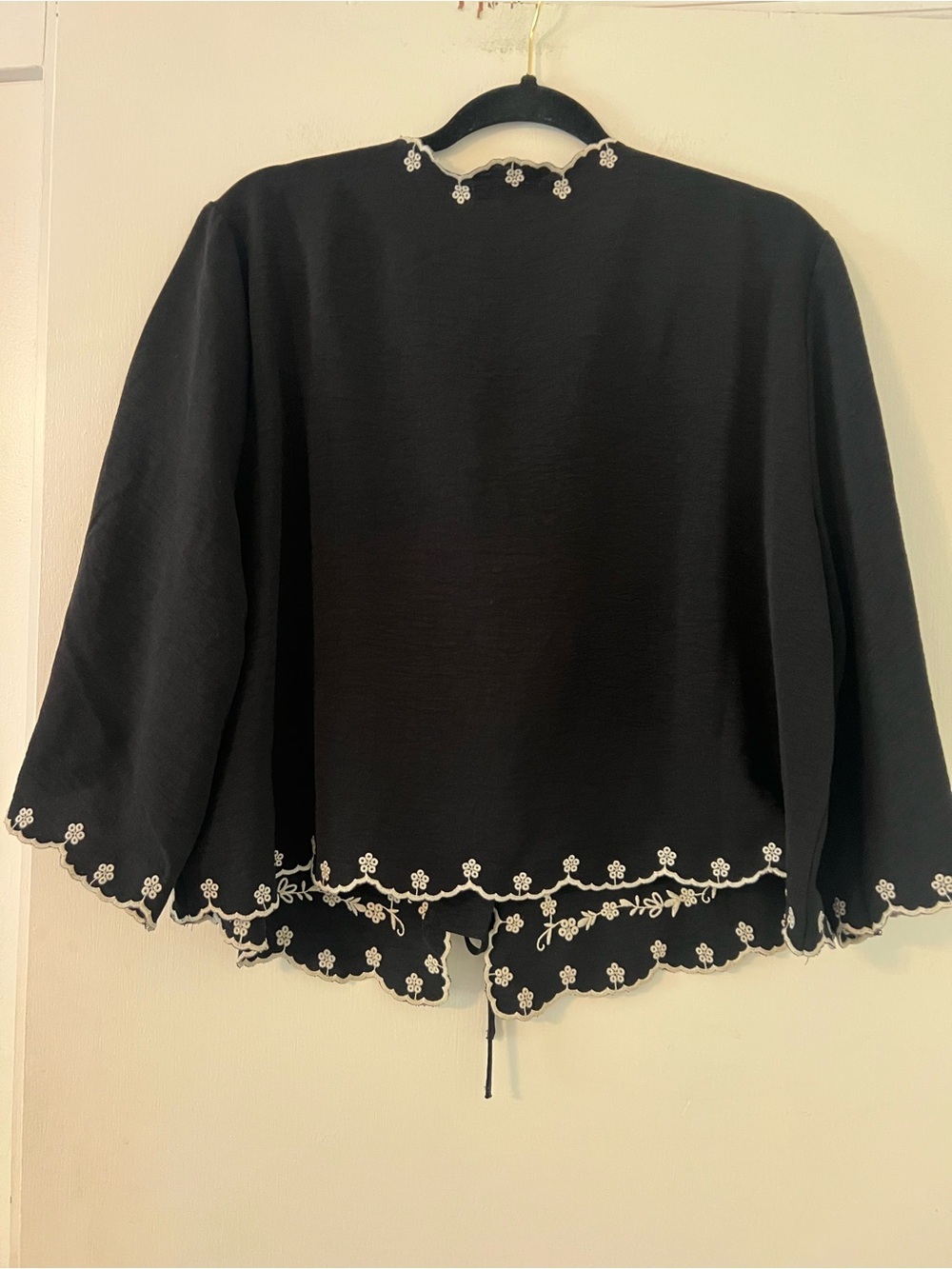 Adrianna Papell Black Embroidered Tie-Front Top size XL (Z139) - Picture 6 of 8